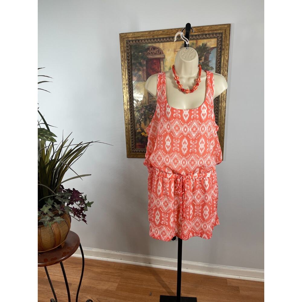 Xhilaration Romper Womens XL Coral White Geometric Sleeveless Boho Chic Coastal‎